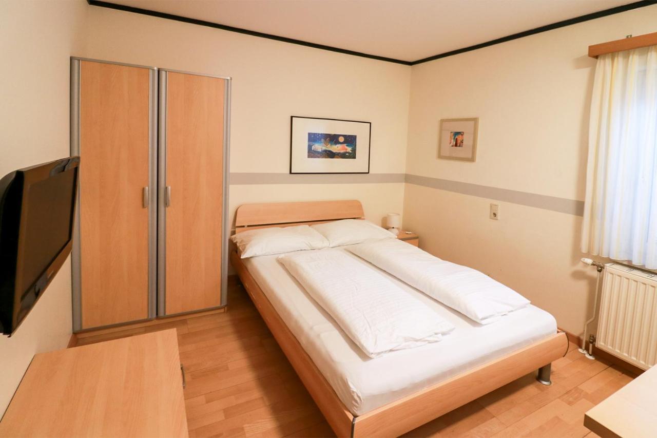 Schlafgut Hotel ซังคท์เพิลเทน ภายนอก รูปภาพ