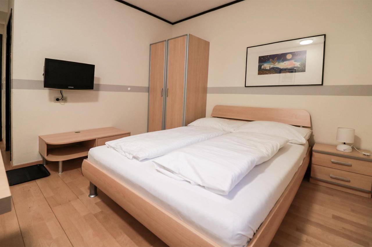 Schlafgut Hotel ซังคท์เพิลเทน ภายนอก รูปภาพ